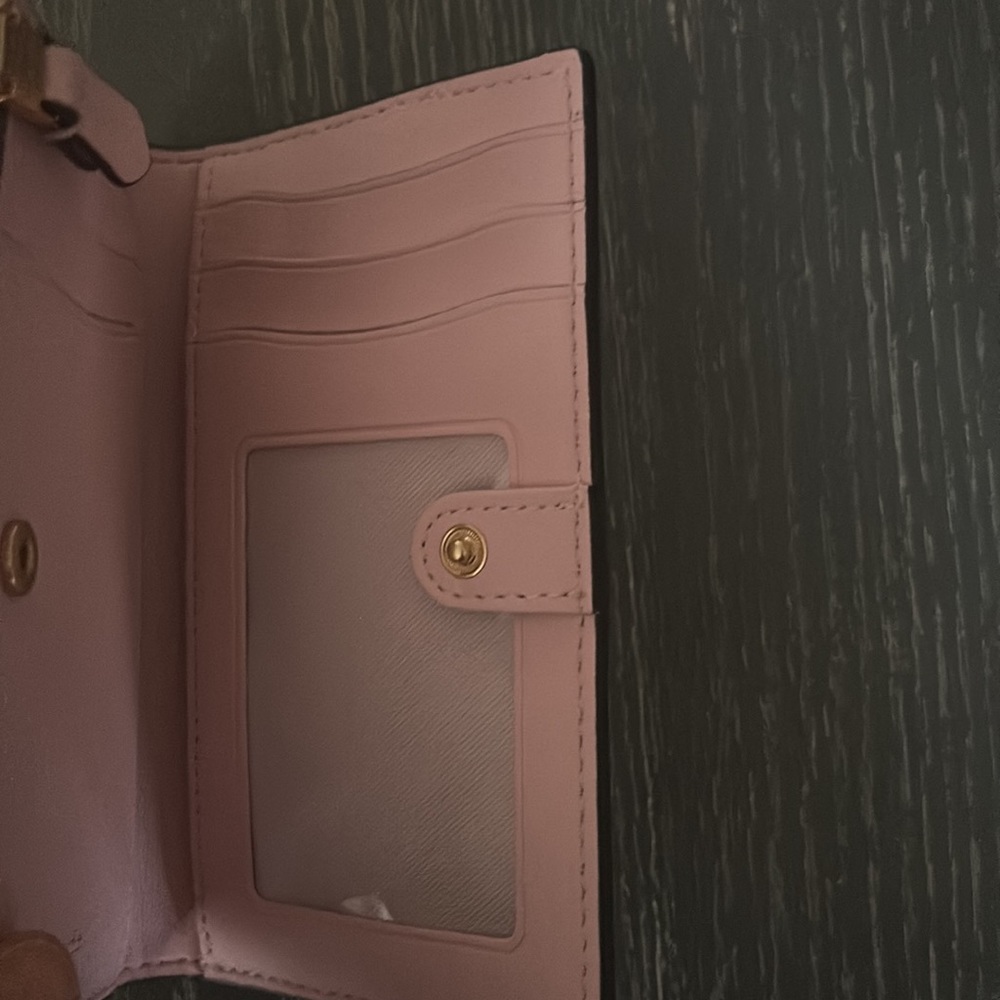 NWT Kate Spade Lucy Leopard Wallet - Picture 4 of 8